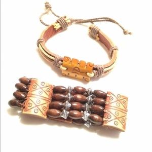 Two wooden bracelets adjustable